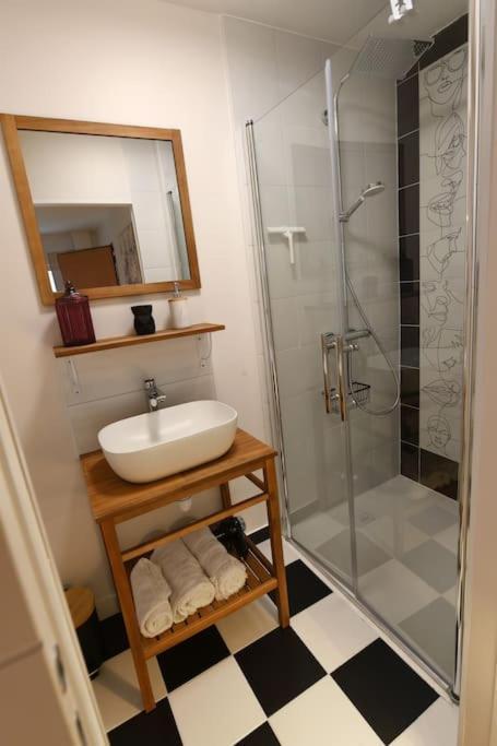 Apartment Albarine-2 Pers-wifi-cosy-confort-bien-etre *